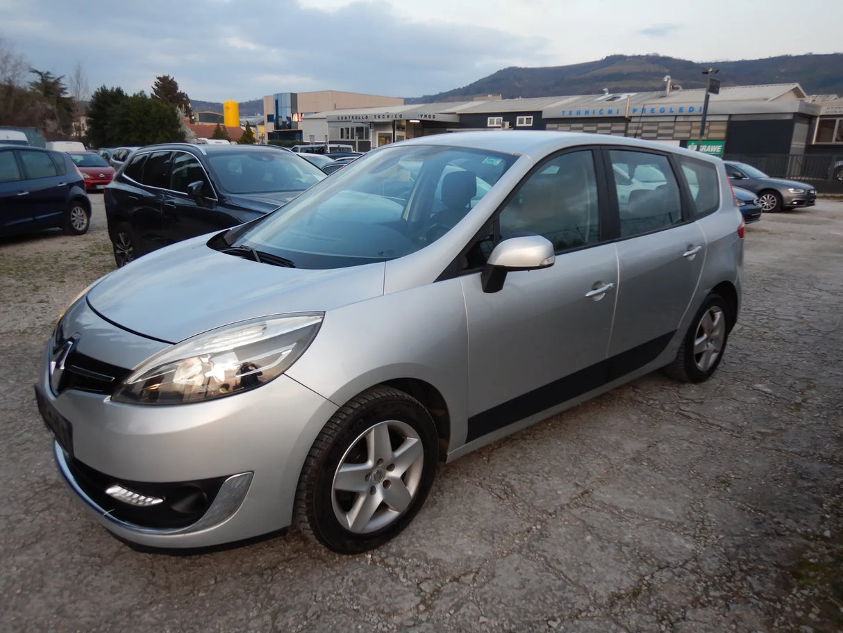Renault Grand