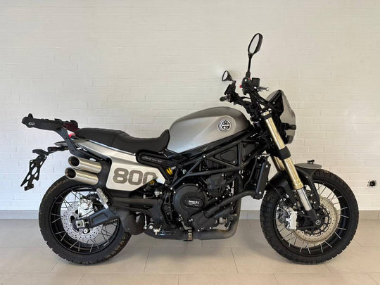 Benelli Leoncino 800