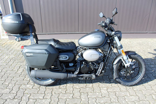 Hyosung Aquila 650