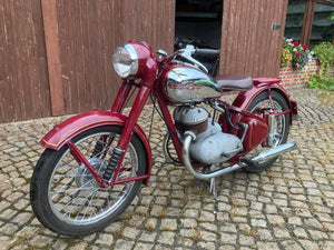 Jawa CL Bobber